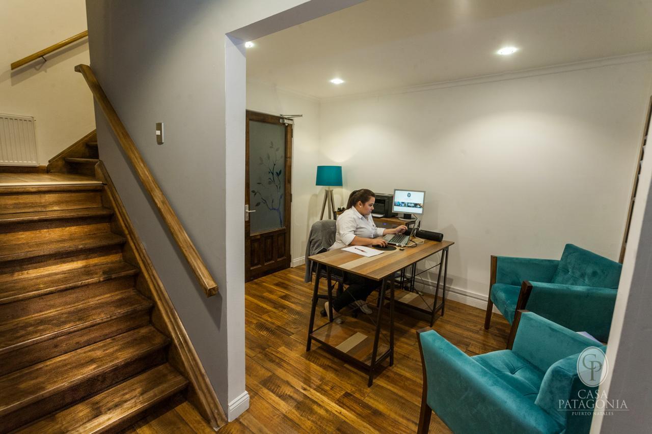 Casa De La Patagonia Hotel Пуерто Наталес Екстериор снимка